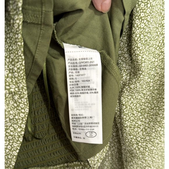 Abercrombie & Fitch Sz S Green Ditsy Floral Cropped Blouse Smocked Back Boho - Picture 7 of 8